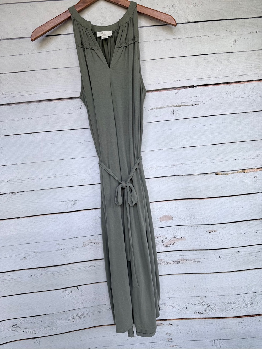 NWT LOFT Outlet Lounge V Neck Belted Sleeveless Midi Dress Size XS